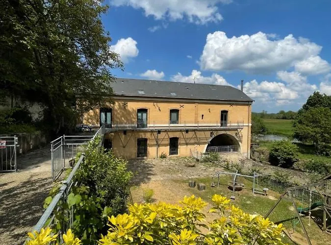 Le Moulin De Cherré Bleu *