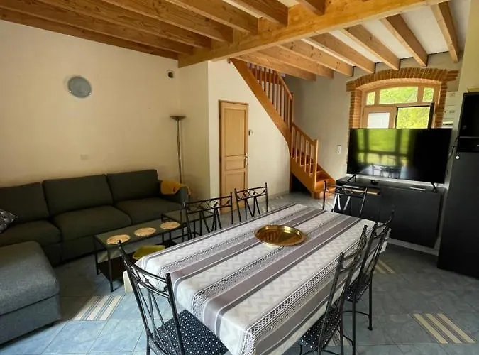 Le Moulin De Cherré Bleu Hébergement de vacances Aubigné-Racan